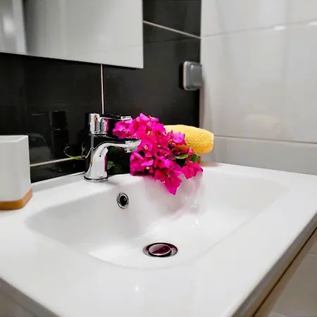 Kay Toti - Jardin Et A 2 Min Apartment *